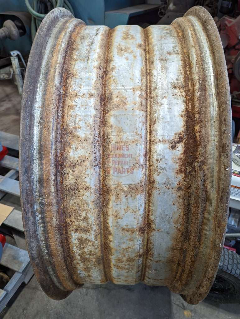 15 X 38 Rear Rim Ih International 392032R1 Used Wheels