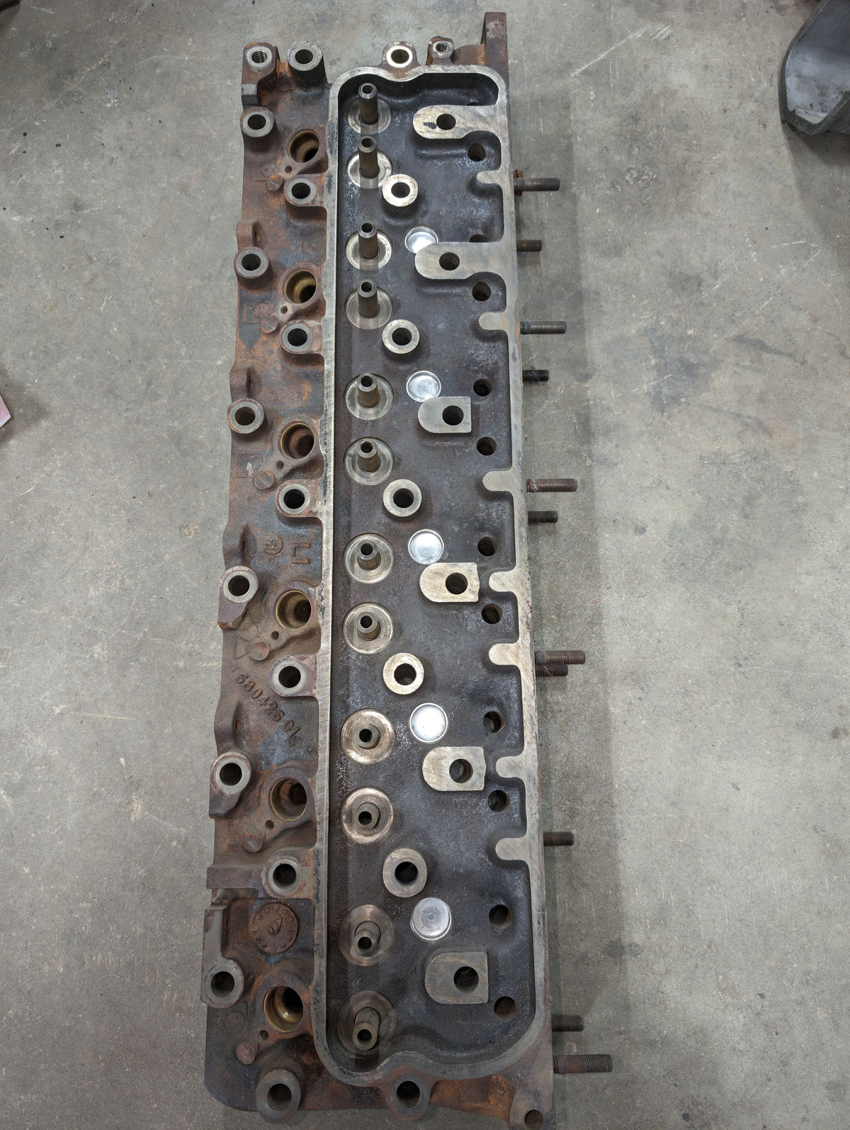 Cylinder Head IH International 680426C1 USED