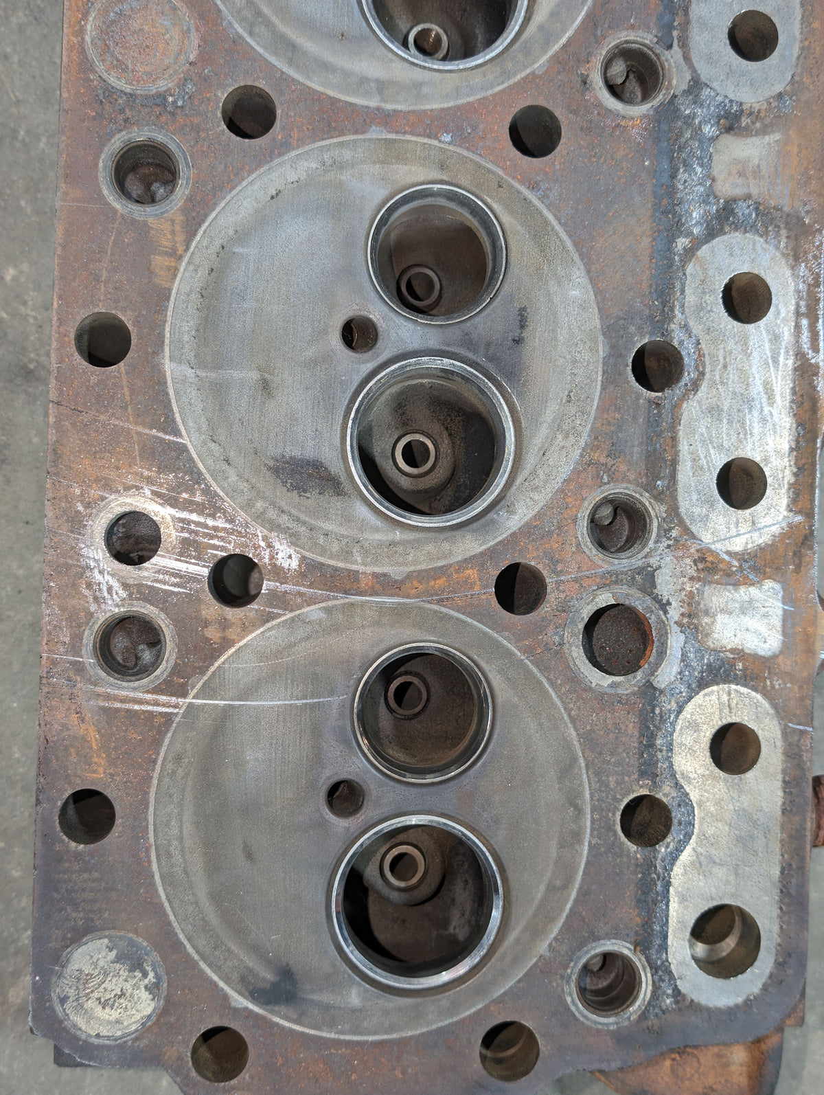 Cylinder Head IH International 680426C1 USED