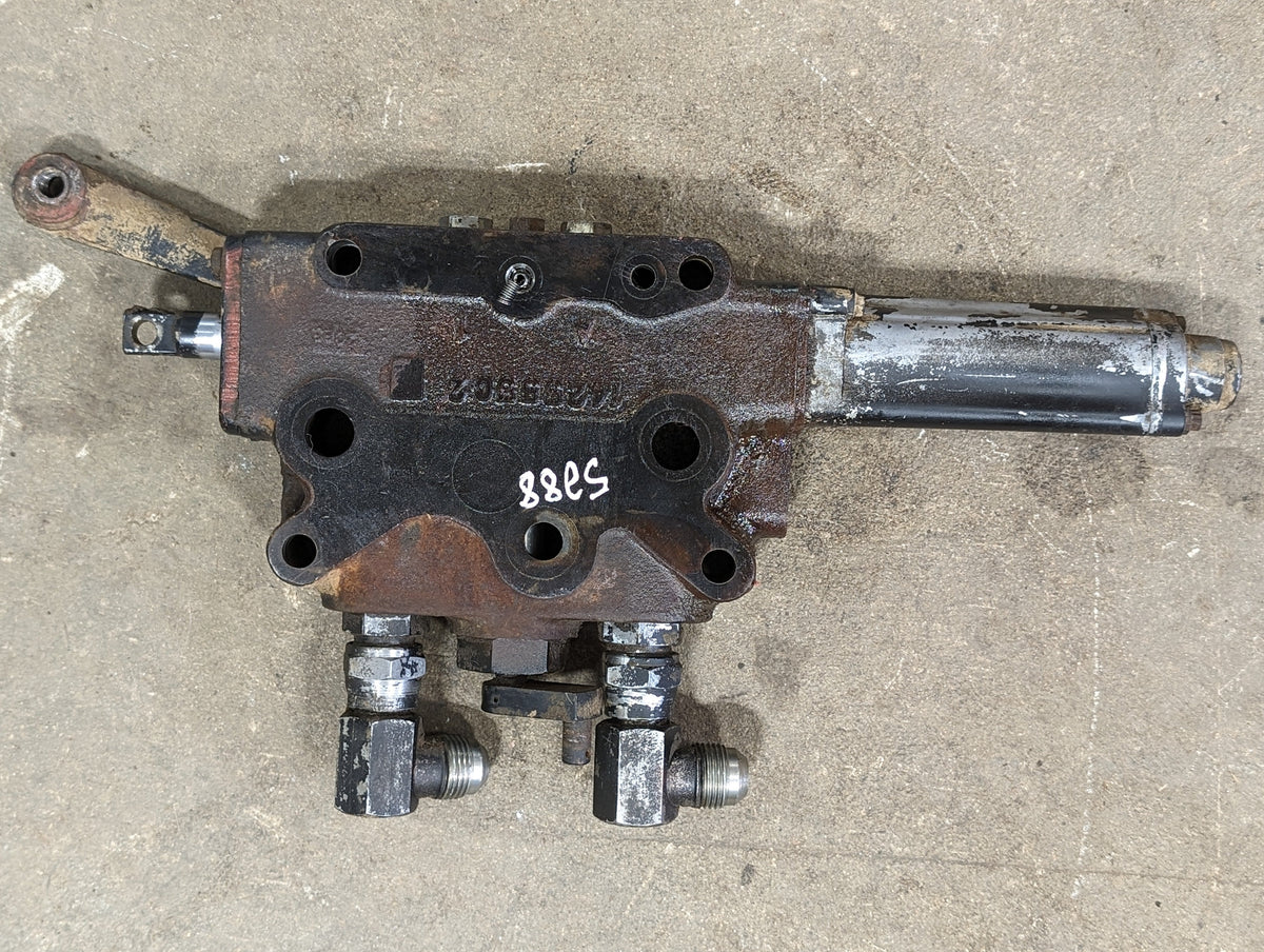 Motor Control Remote Auxiliary Valve IH International 142552C99 1285879C1 USED