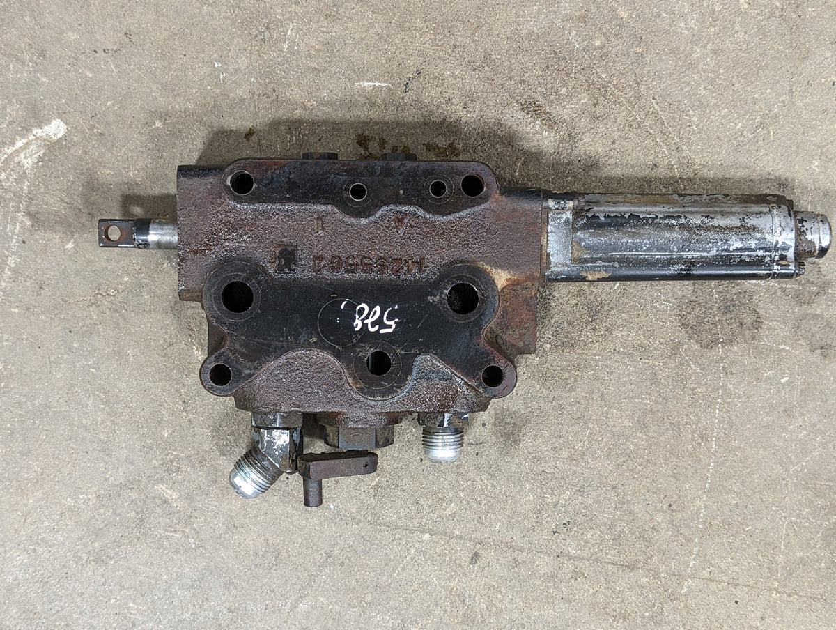 Auxiliary Remote Valve IH International 142552C99 1285880C91 USED