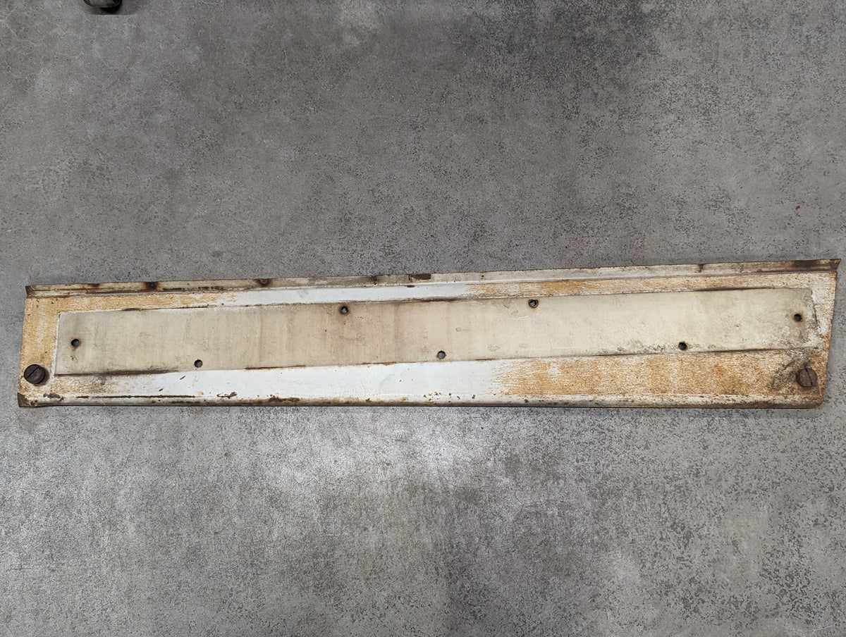 Right Front Hood Side Panel IH International 378669R1 USED