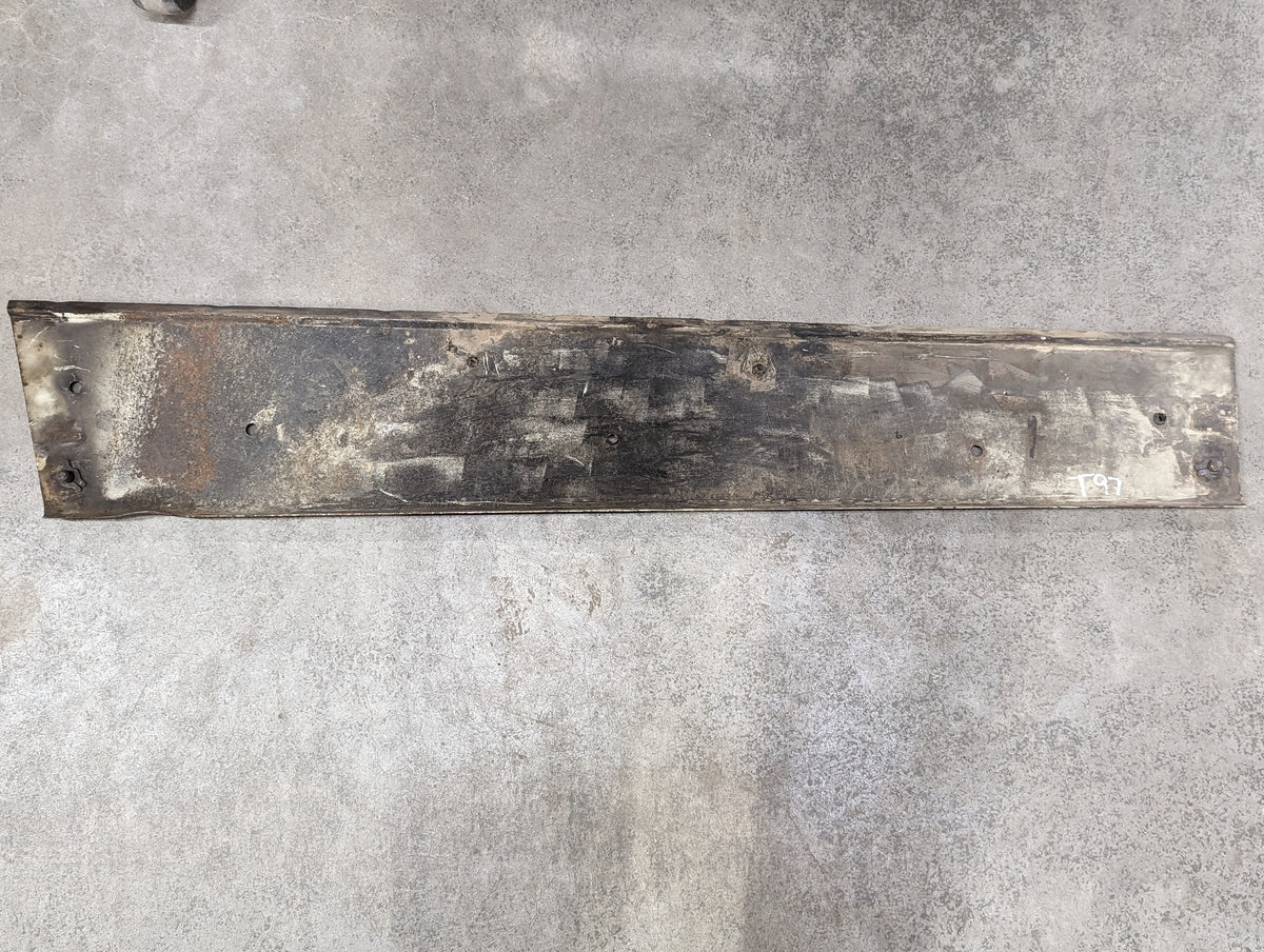 Right Front Hood Side Panel IH International 378669R1 USED