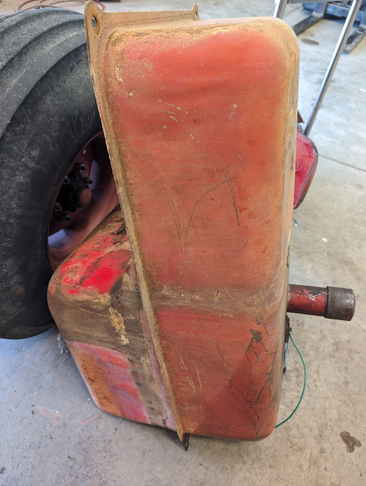 Fuel Tank IH International 406424R92 USED