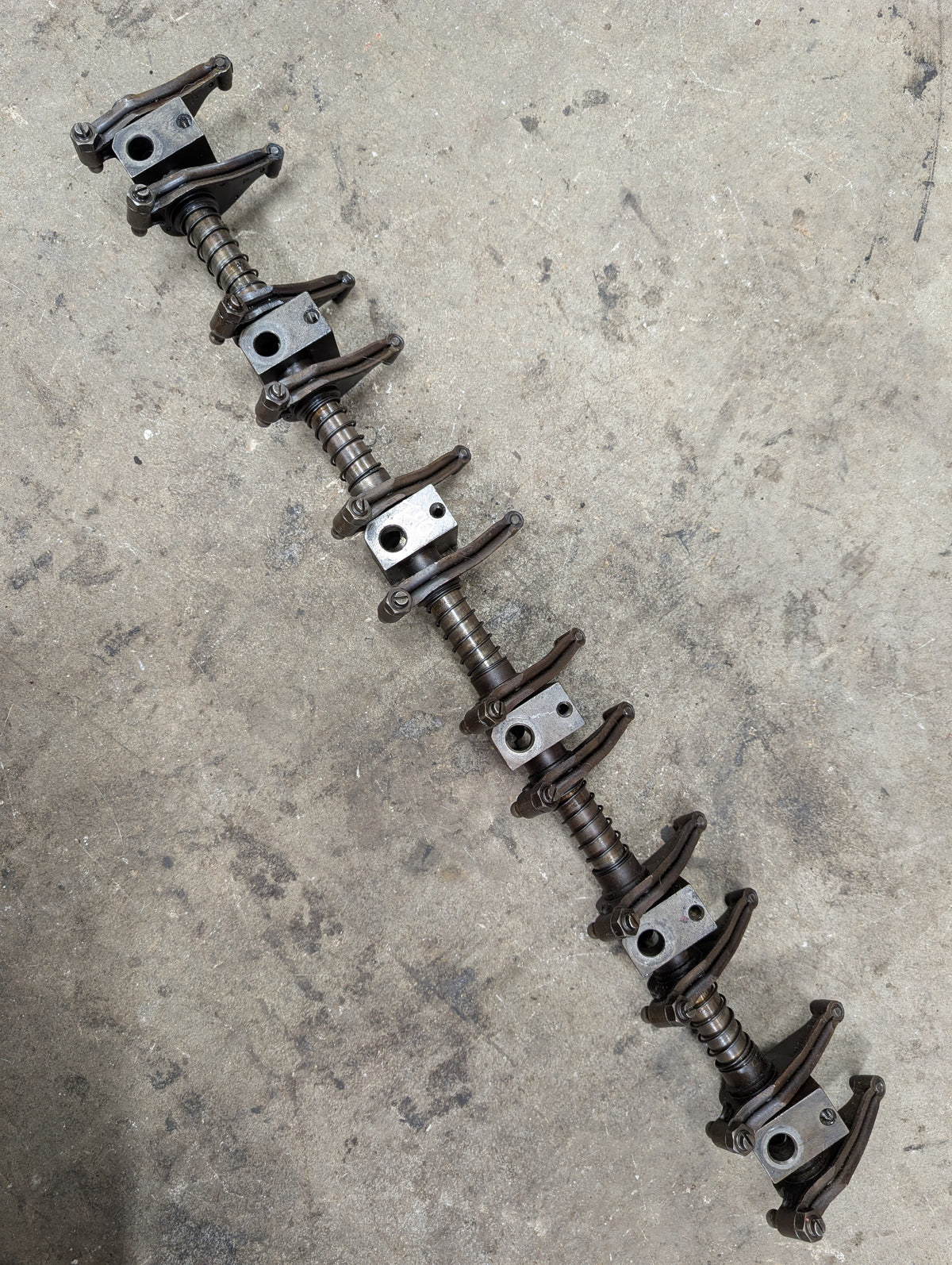 Rocker Arm Assembly IH International 675547C2 675447C91 675447C92 675660C92 USED