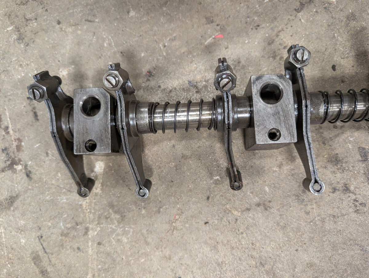 Rocker Arm Assembly IH International 675547C2 675447C91 675447C92 675660C92 USED