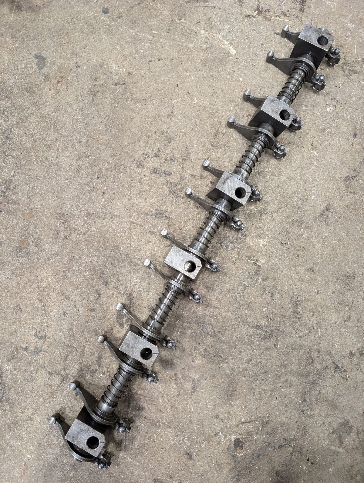 Rocker Arm Assembly IH International 675547C2 675447C91 675447C92 675660C92 USED