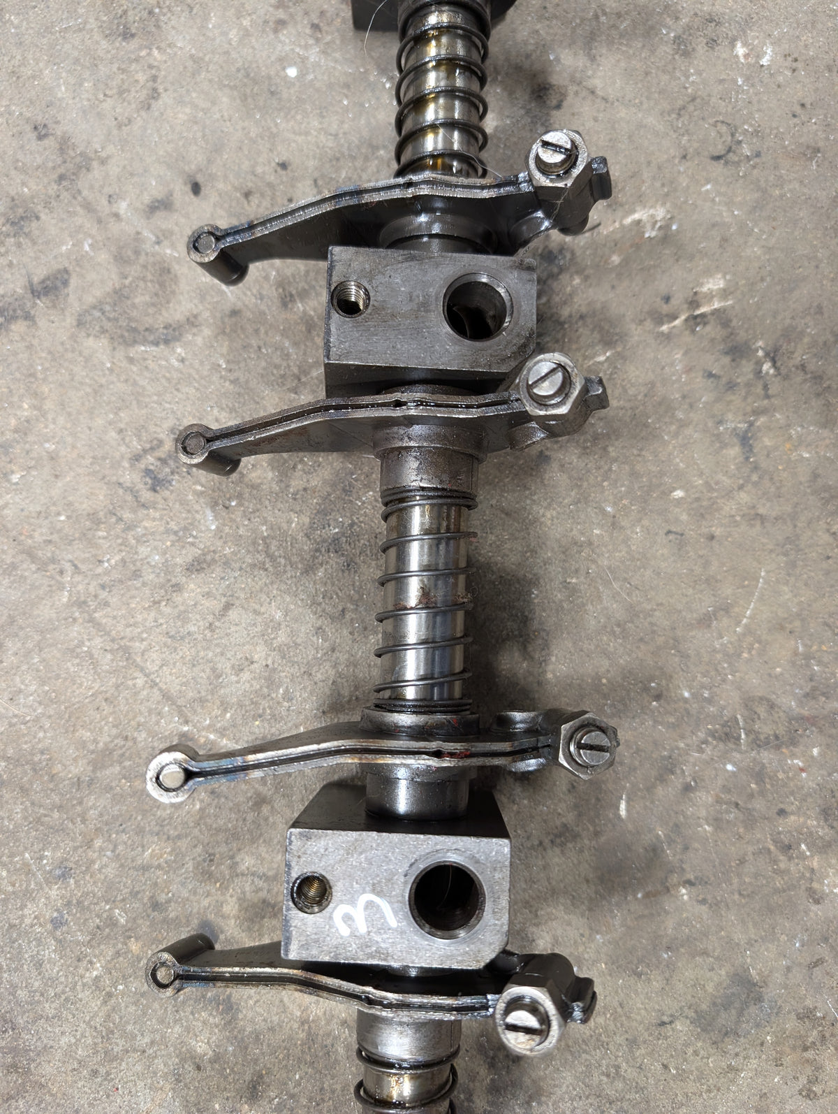 Rocker Arm Assembly IH International 675547C2 675447C91 675447C92 675660C92 USED