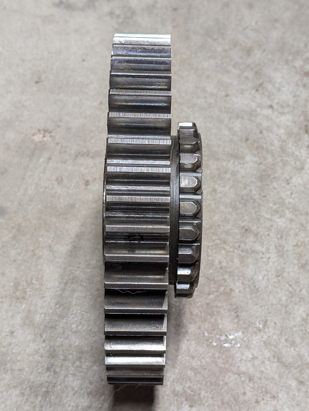 Hi-Lo Driven Gear IH International 380290R21 380290R11 USED