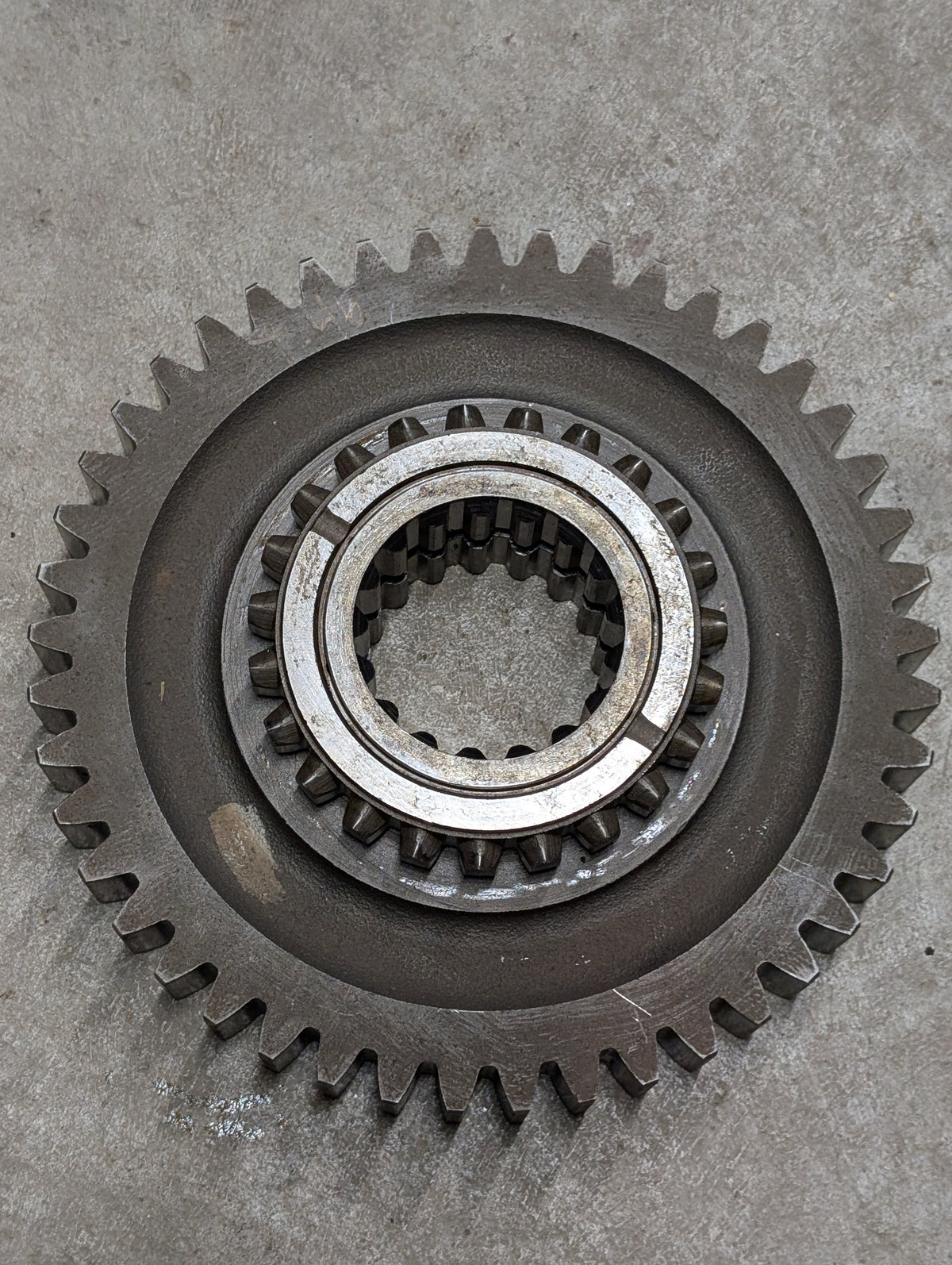 Hi-Lo Driven Gear IH International 380290R21 380290R11 USED