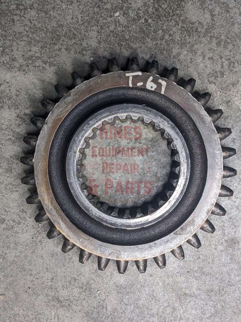 2nd Speed Drive Gear IH International 380088R1 390258R1 USED - Hines Equipment Repair & Parts