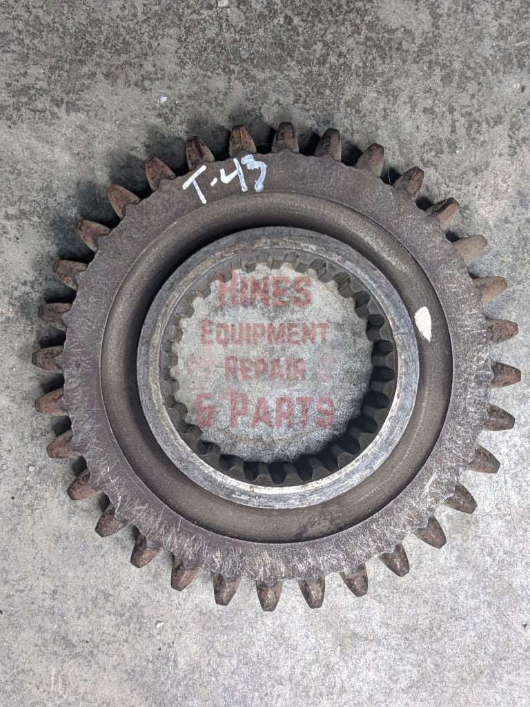 2nd Speed Drive Gear IH International 380088R1 390258R1 USED - Hines Equipment Repair & Parts