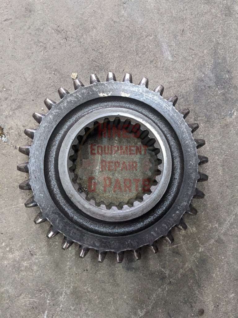 2nd Speed Drive Gear IH International 380088R1 390258R1 USED - Hines Equipment Repair & Parts