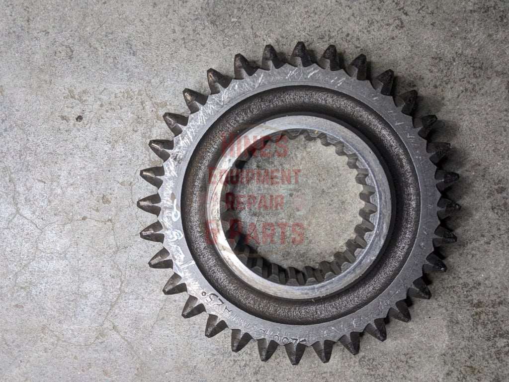 2nd Speed Drive Gear IH International 528672R1 USED - Hines Equipment Repair & Parts
