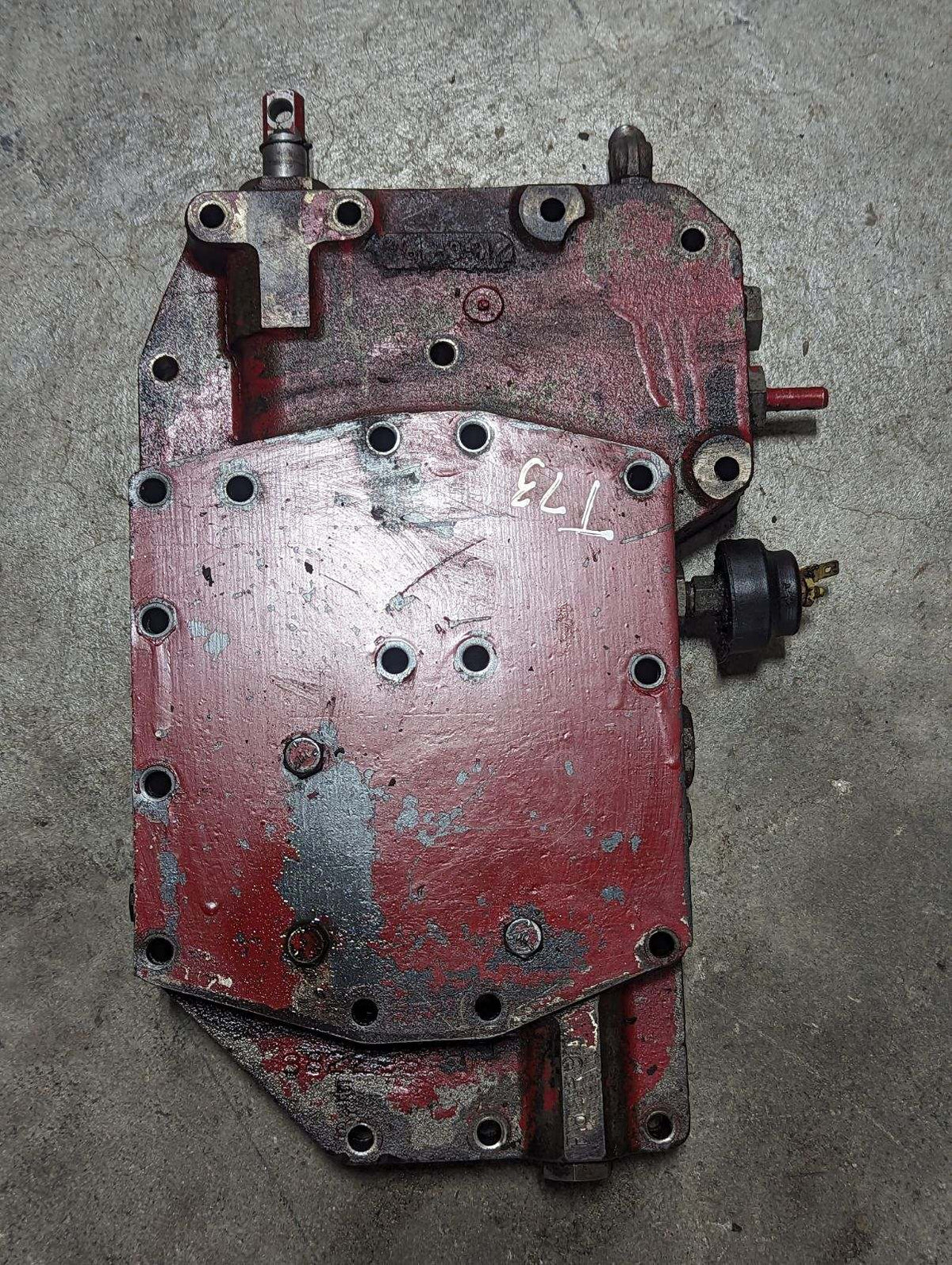 MCV Multiple Control Valve IH International 391945R93 391945R94 USED