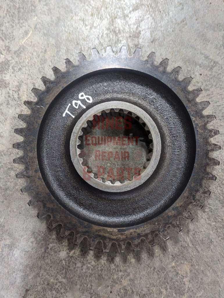 3rd Speed Drive Gear IH International 390264R1 380087R1 USED - Hines Equipment Repair & Parts
