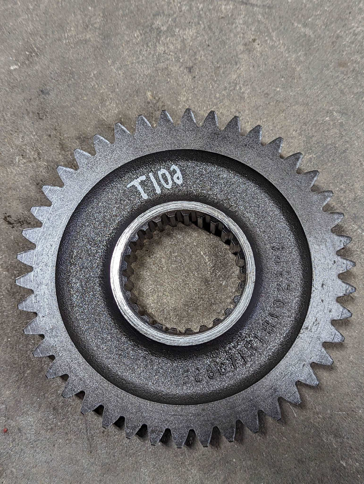 3rd Speed Driving Gear IH International 528671R1 USED - Hines Equipment Repair & Parts