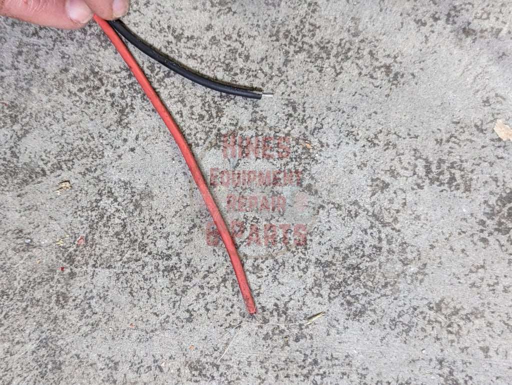 6 Cylinder Distributor IH International 368051R1 USED - Hines Equipment Repair & Parts