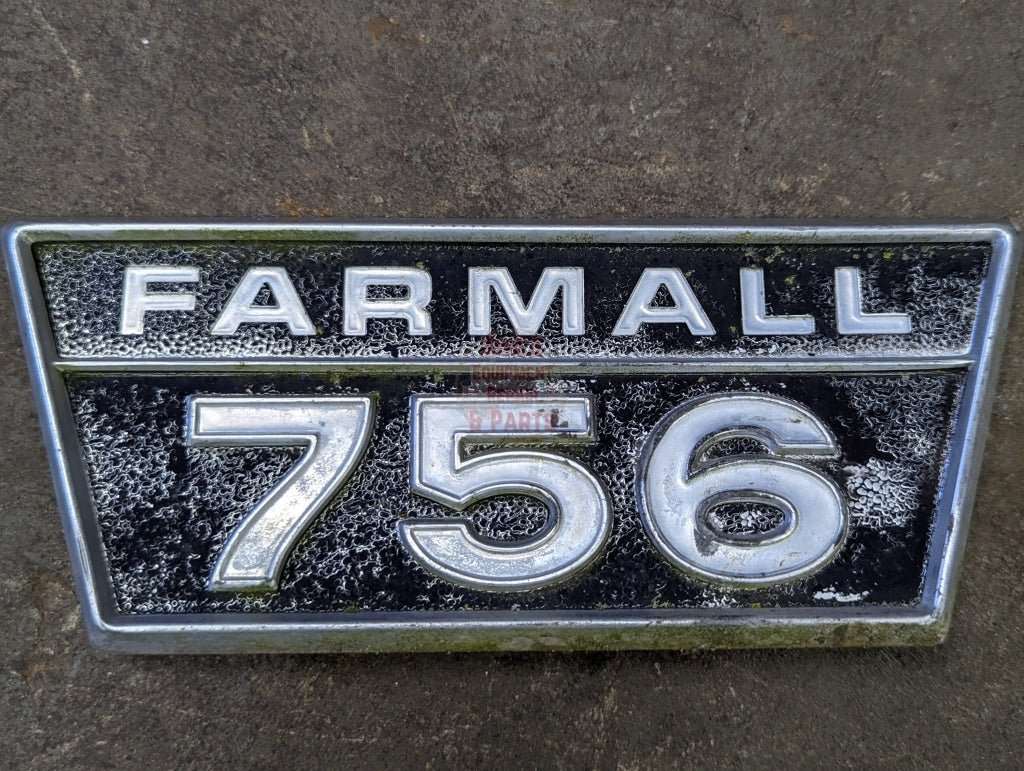 756 Emblem Ih International 2753966R1 Used 2 Emblems & Decals