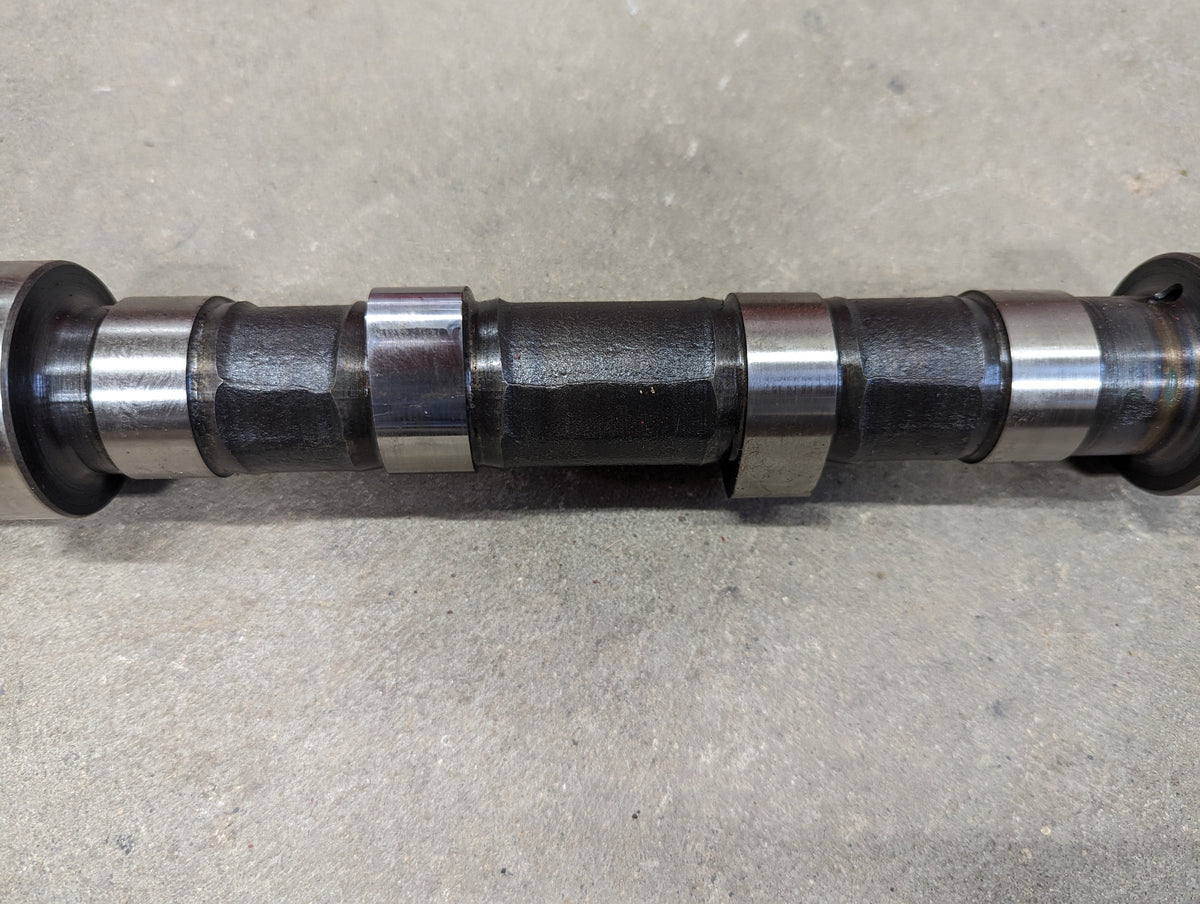 Camshaft IH International 1802338C91 USED