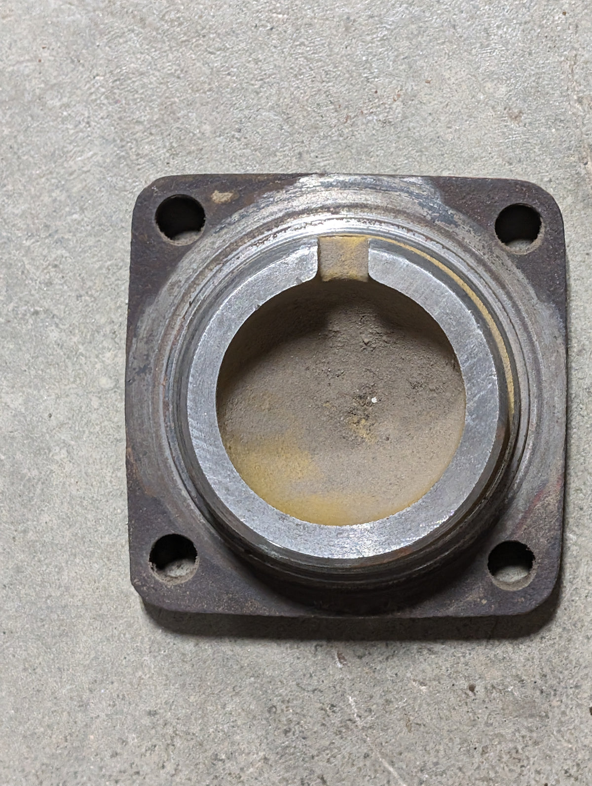 Steering Housing End Cover IH International 378652R1 USED