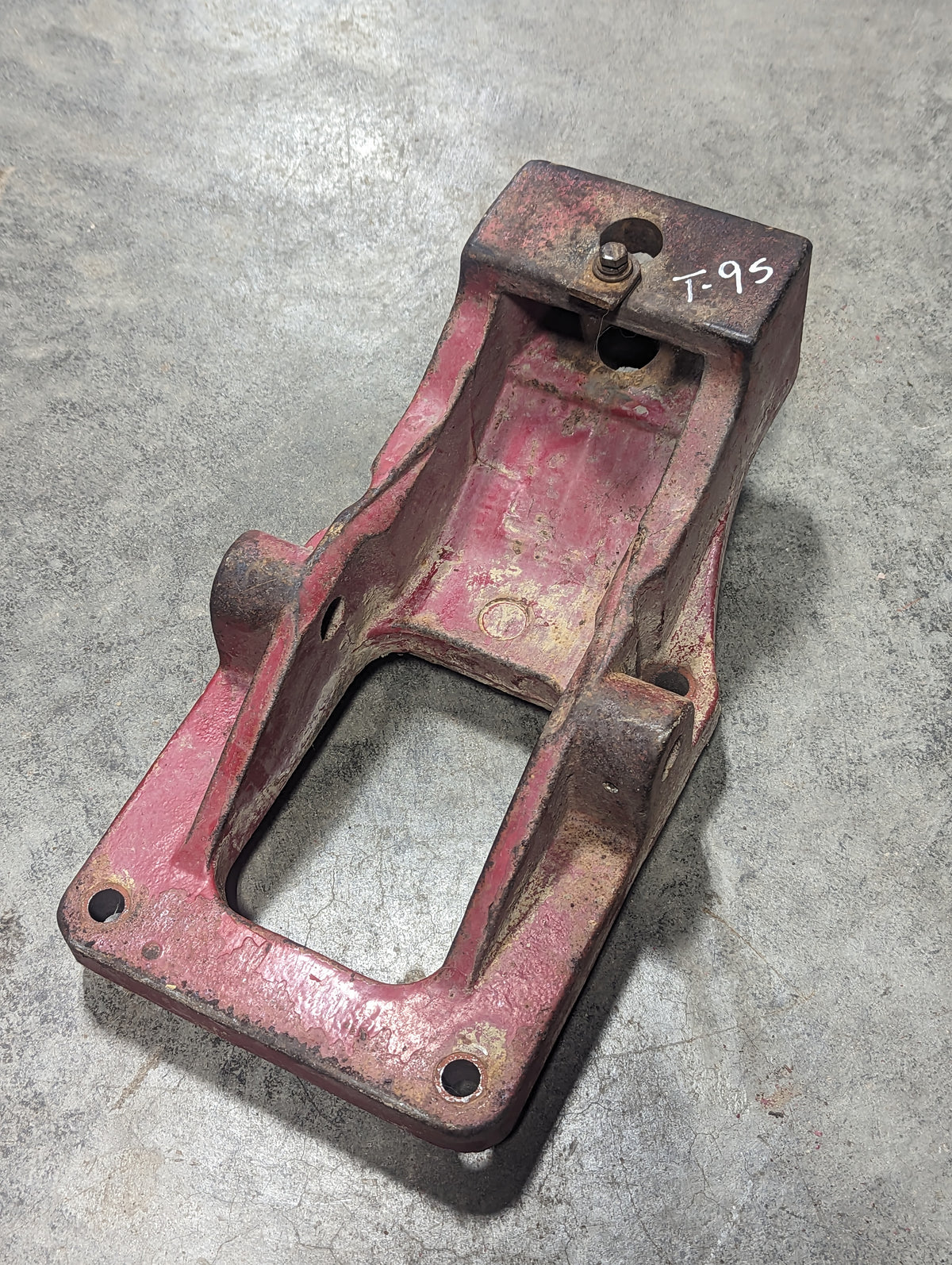 Drawbar Support IH International 381707R21 381707R1 USED