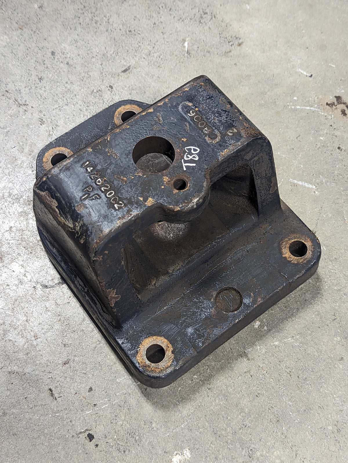 Drawbar Support IH International 142620C2 USED