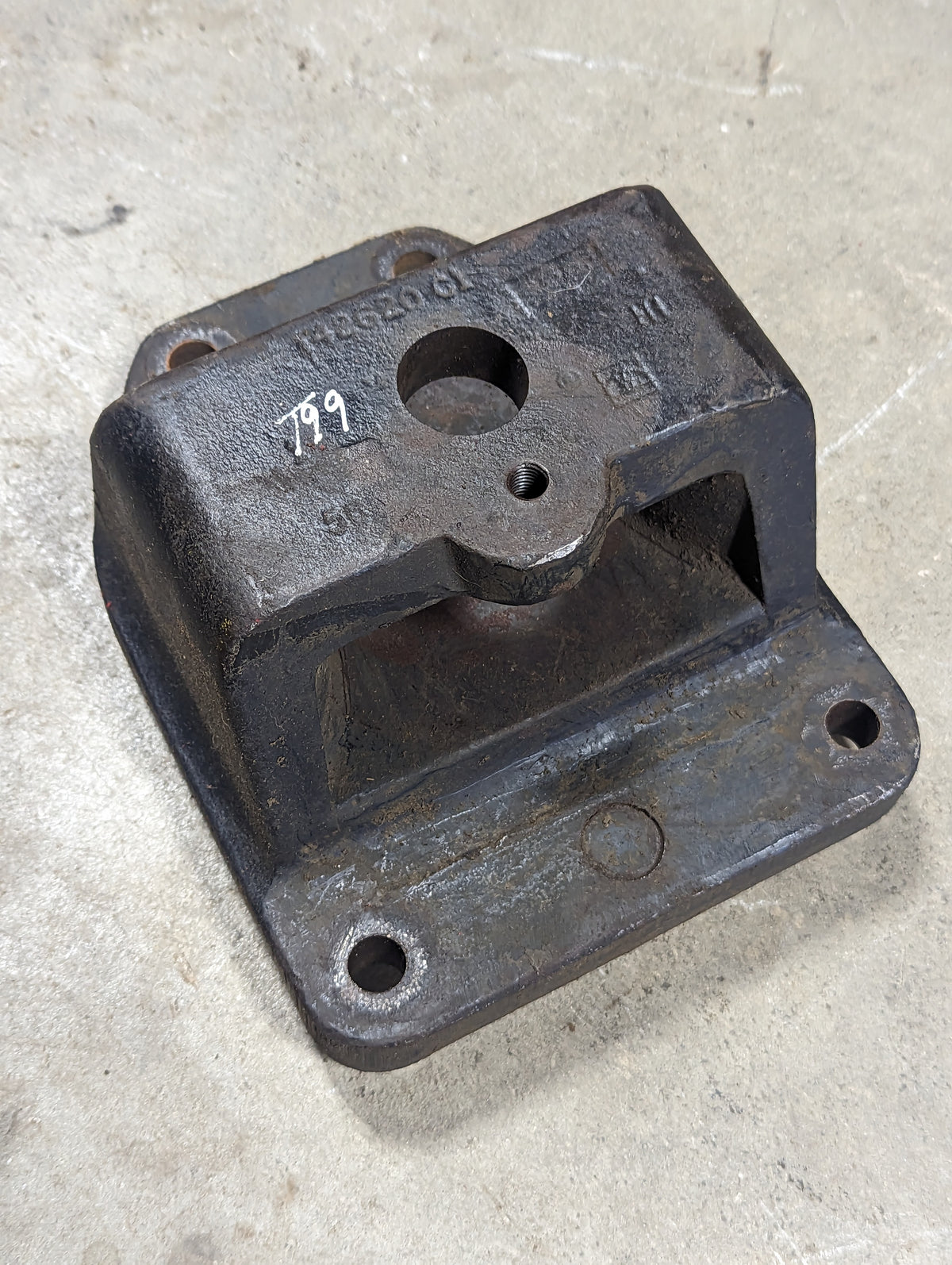 Drawbar Support IH International 142620C2 USED