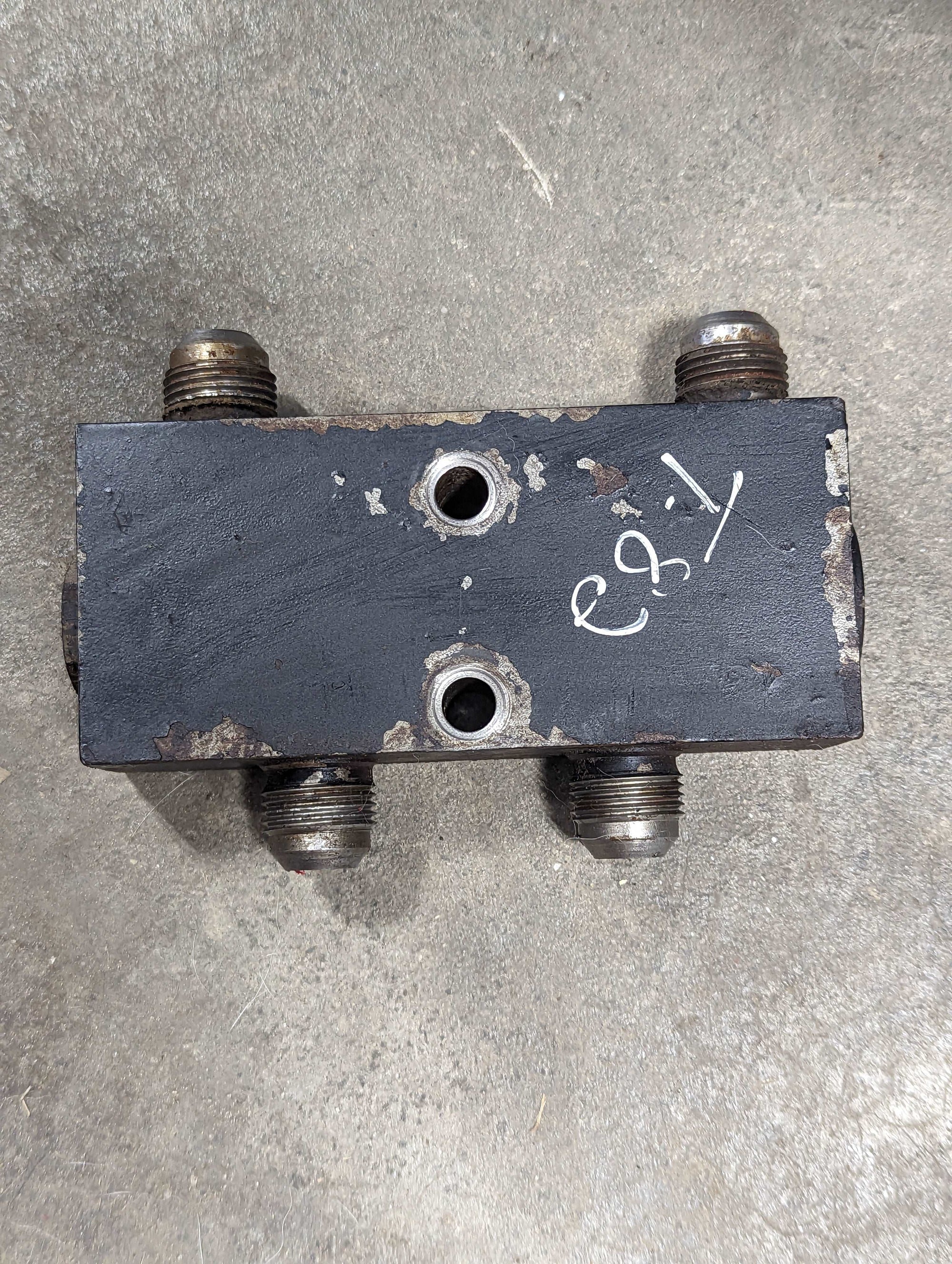 Alternating Check Valve Assembly IH International 142864C95 148884C2 USED