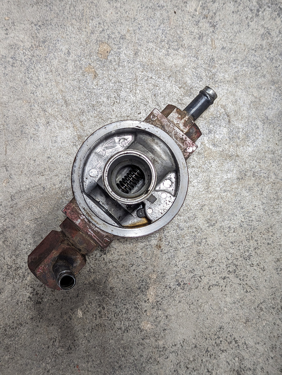 Hydraulic Oil Filter Base IH International 137938C91 USED