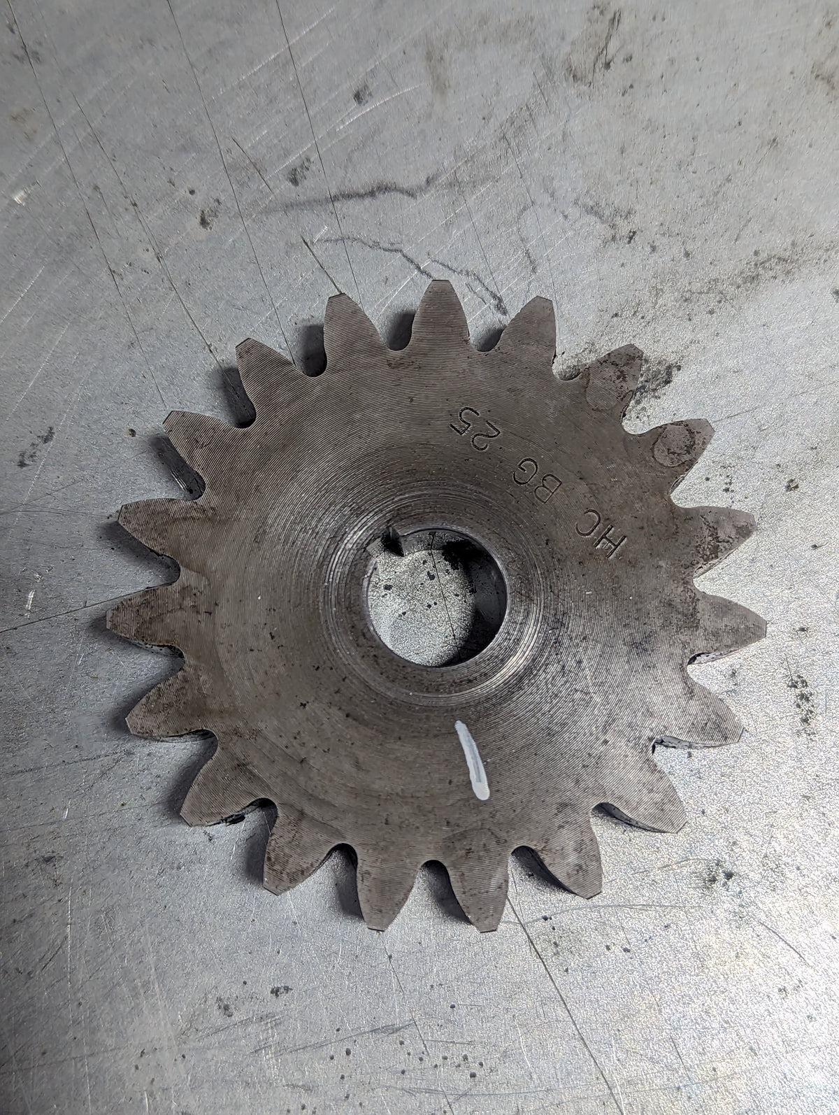 MCV Pump Gear IH International 405181R1 USED