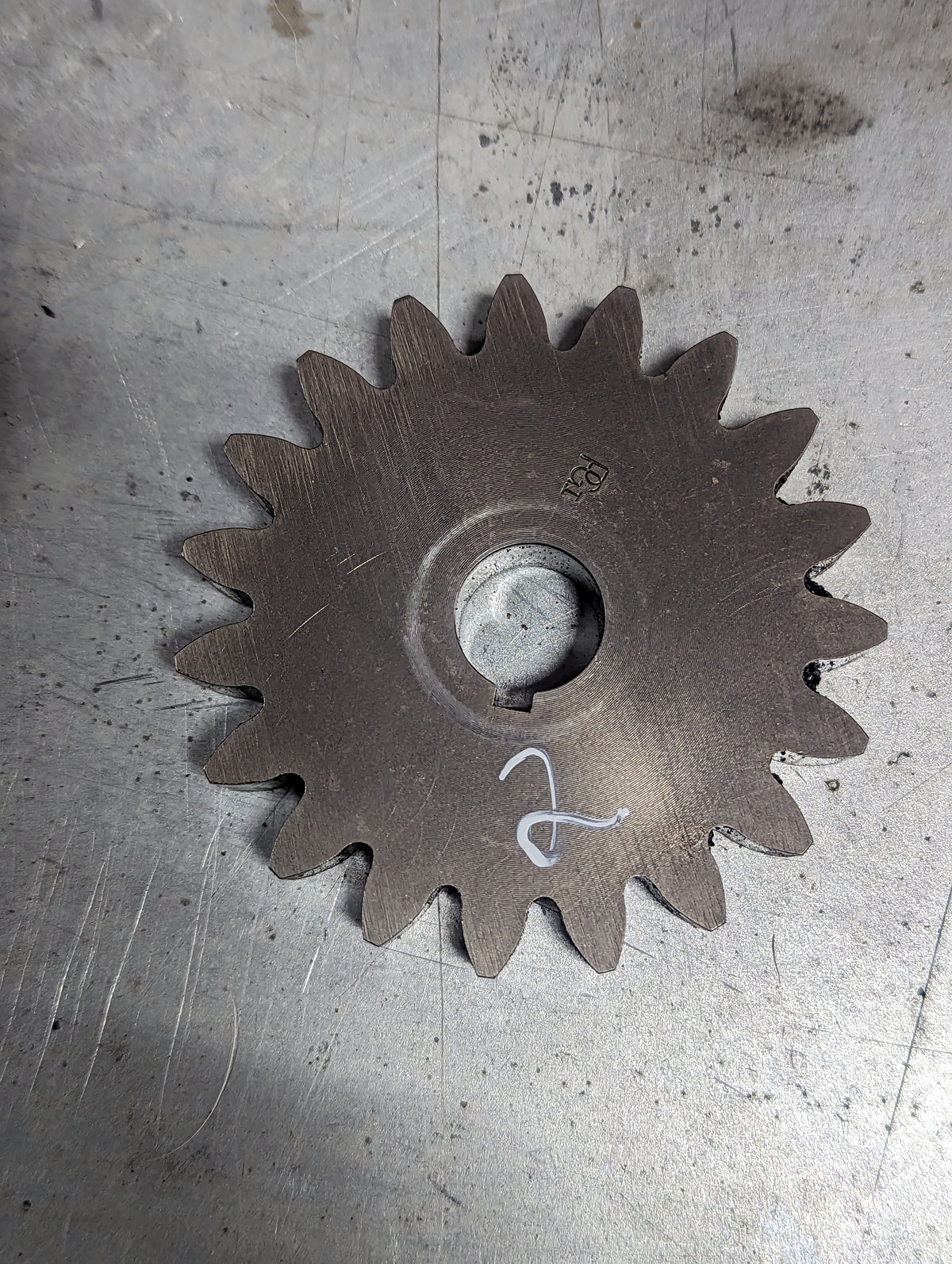 MCV Pump Gear IH International 405181R1 USED