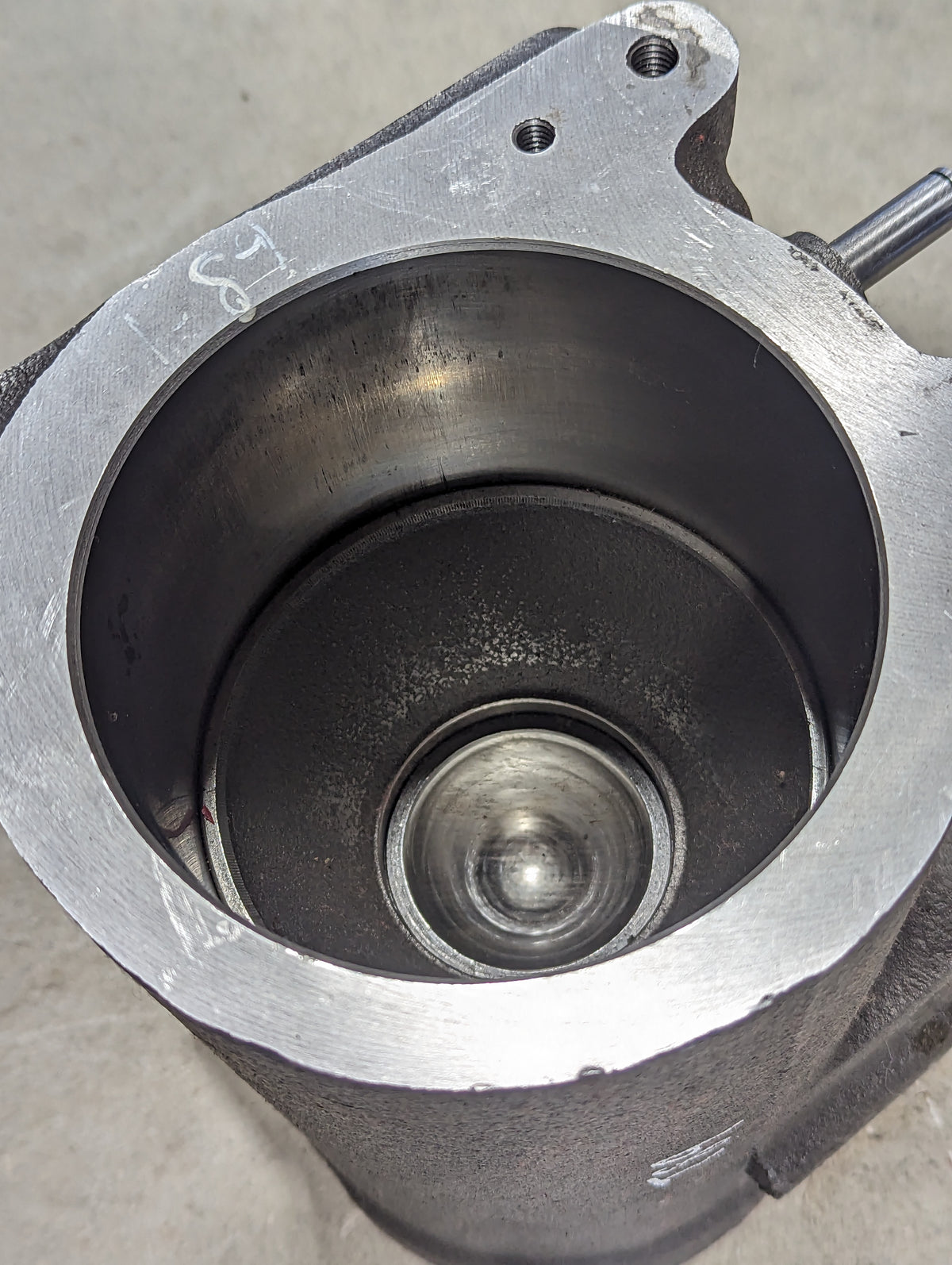 Draft Control Cylinder IH International 382597R2 USED