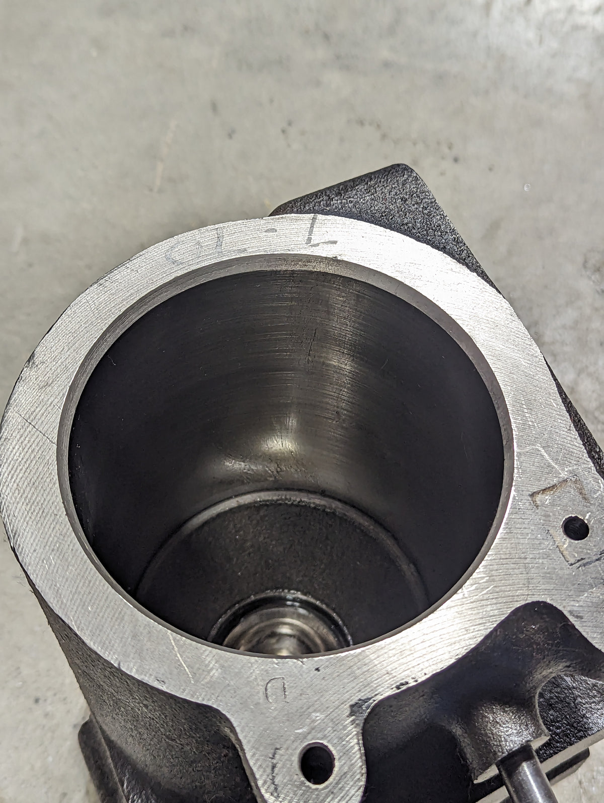 Draft Control Cylinder IH International 382597R2 USED