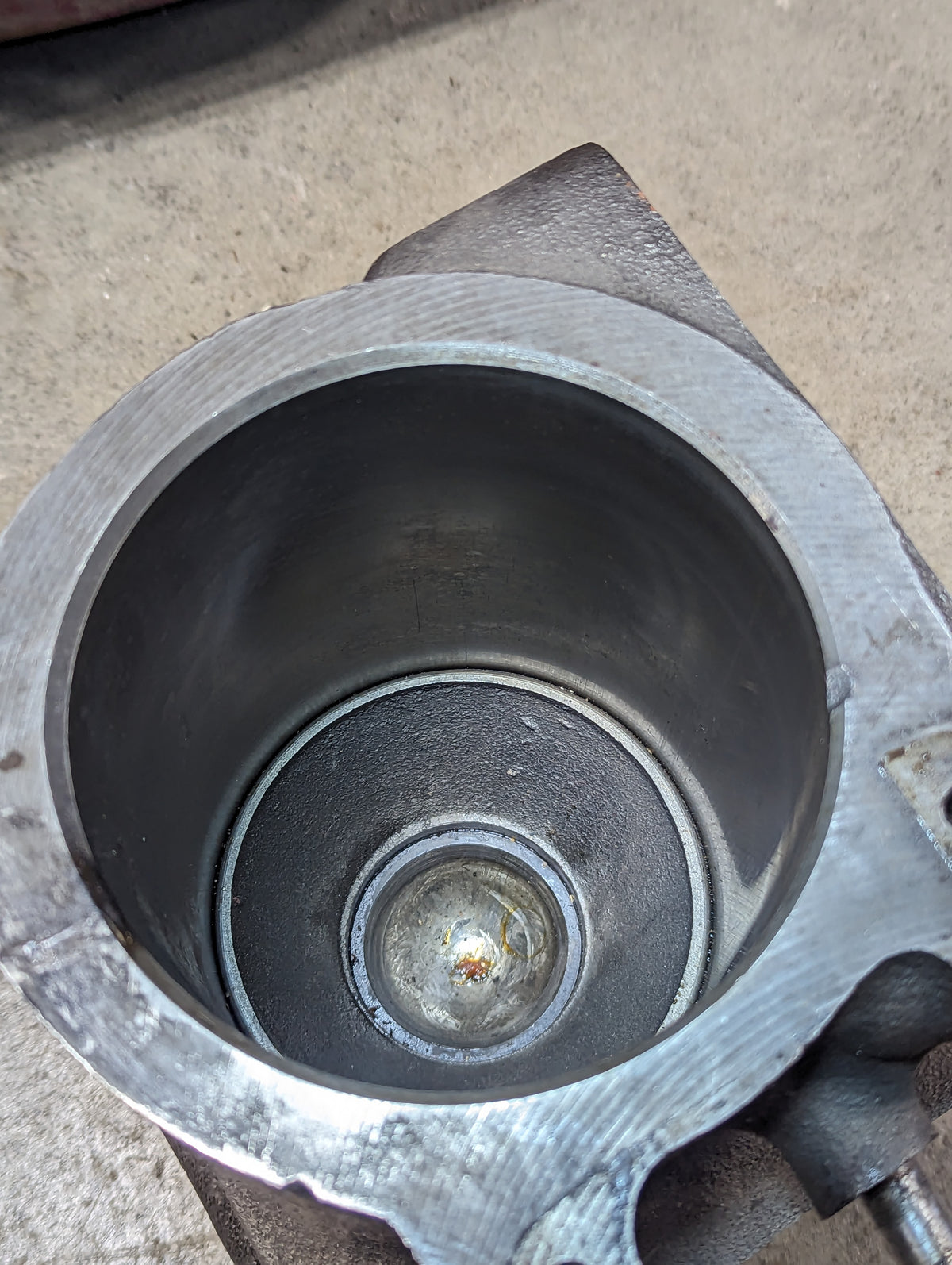 Draft Control Cylinder IH International 382597R2 USED