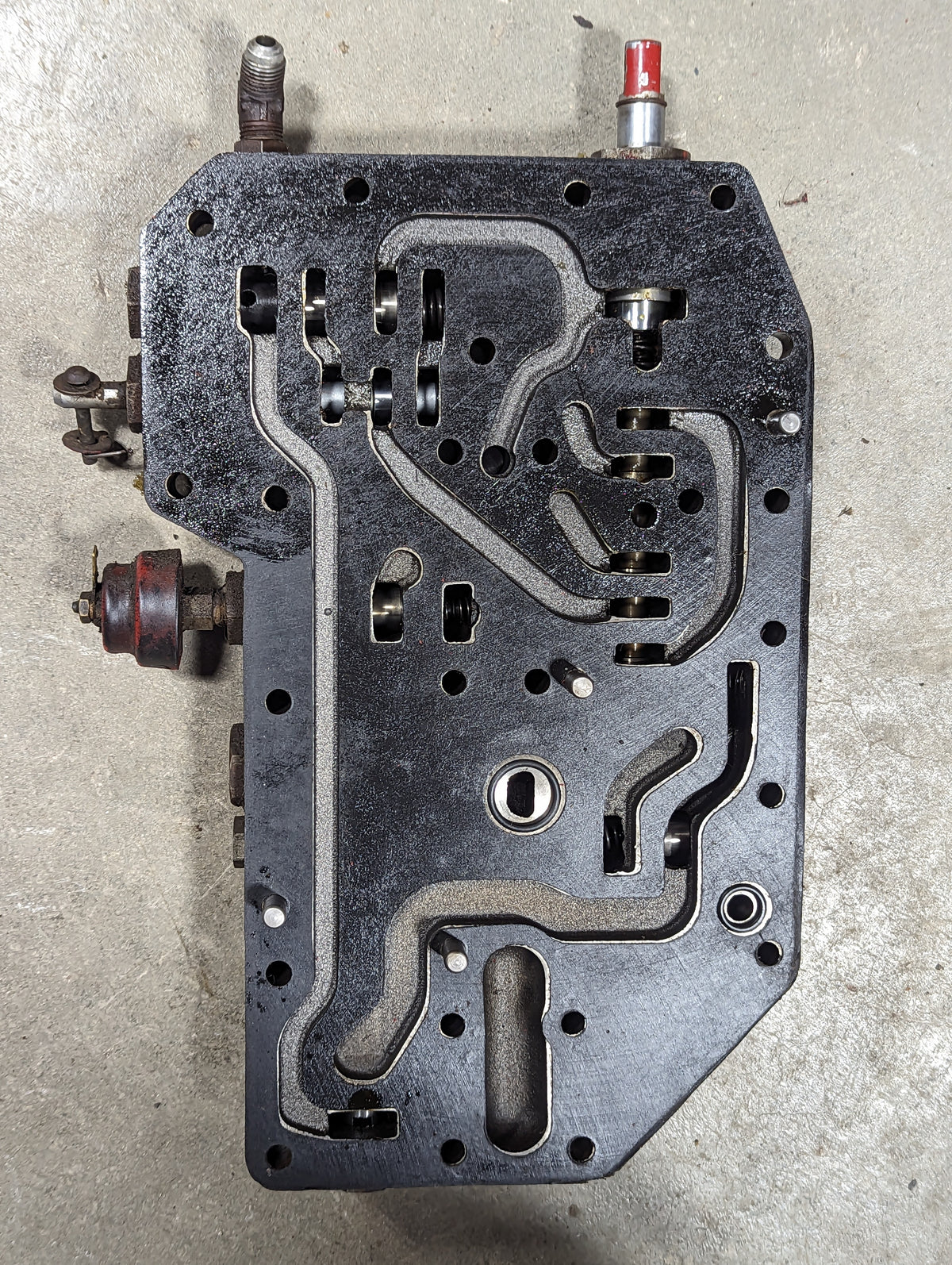 MCV Multiple Control Valve IH International 382293R92 REBUILT