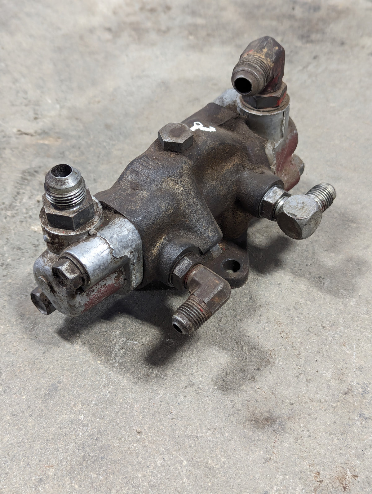 Power Steering Pilot Valve IH International 527492R91 396726R91 USED