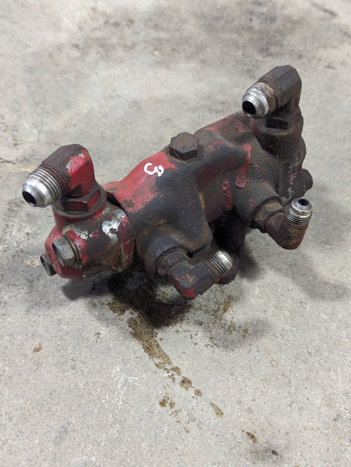 Power Steering Pilot Valve IH International 527492R91 396726R91 USED