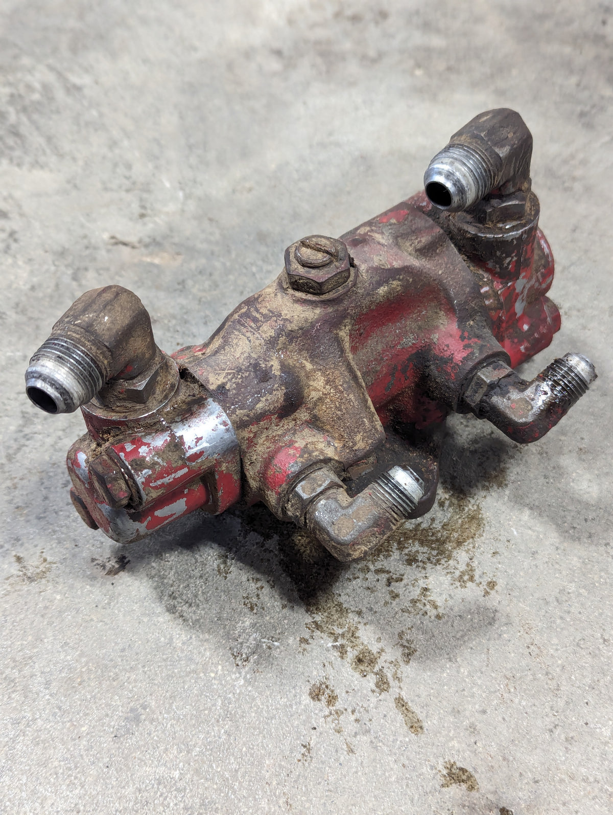 Power Steering Pilot Valve IH International 527492R91 396726R91 USED