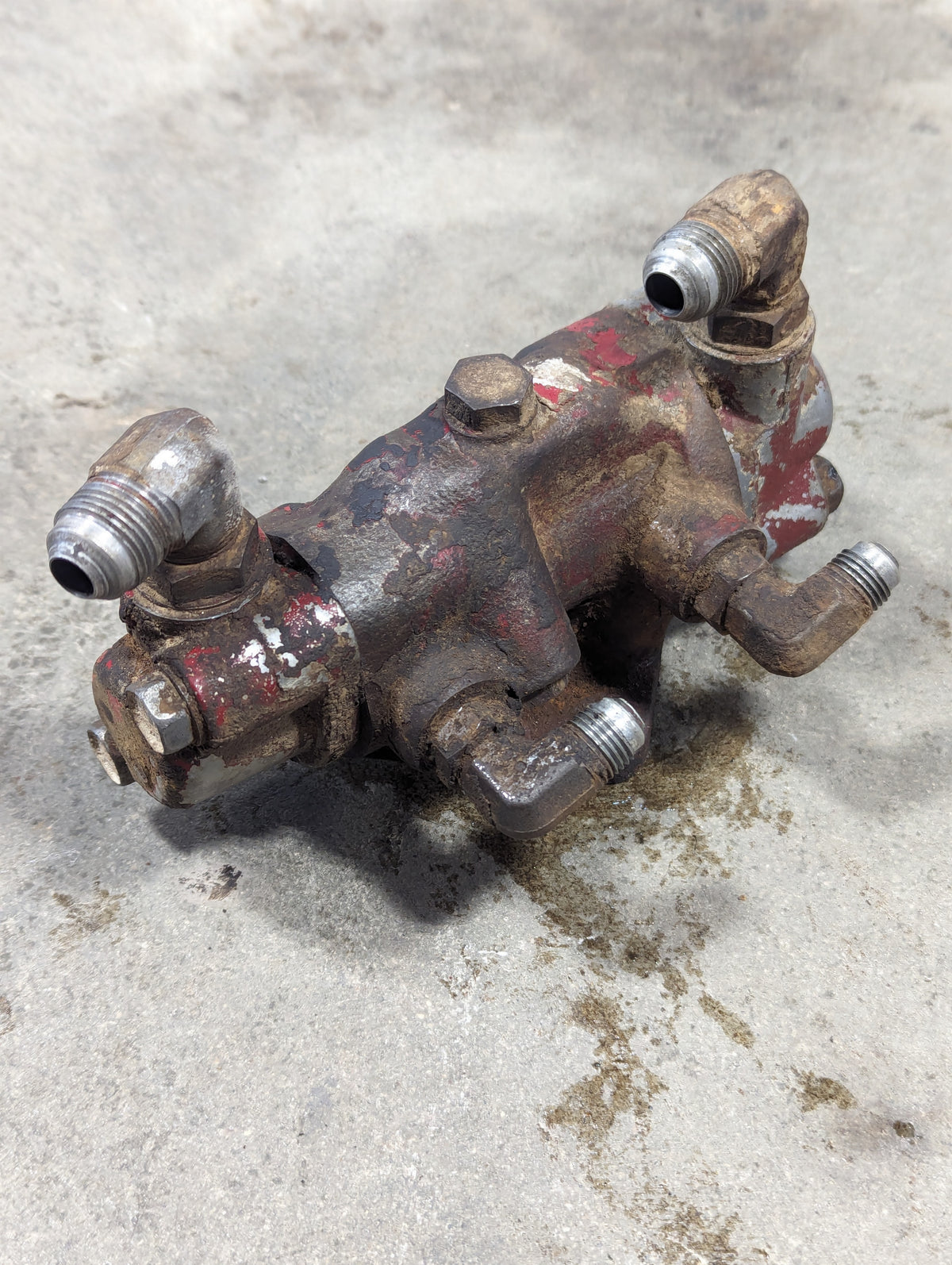 Power Steering Pilot Valve IH International 527492R91 396726R91 USED