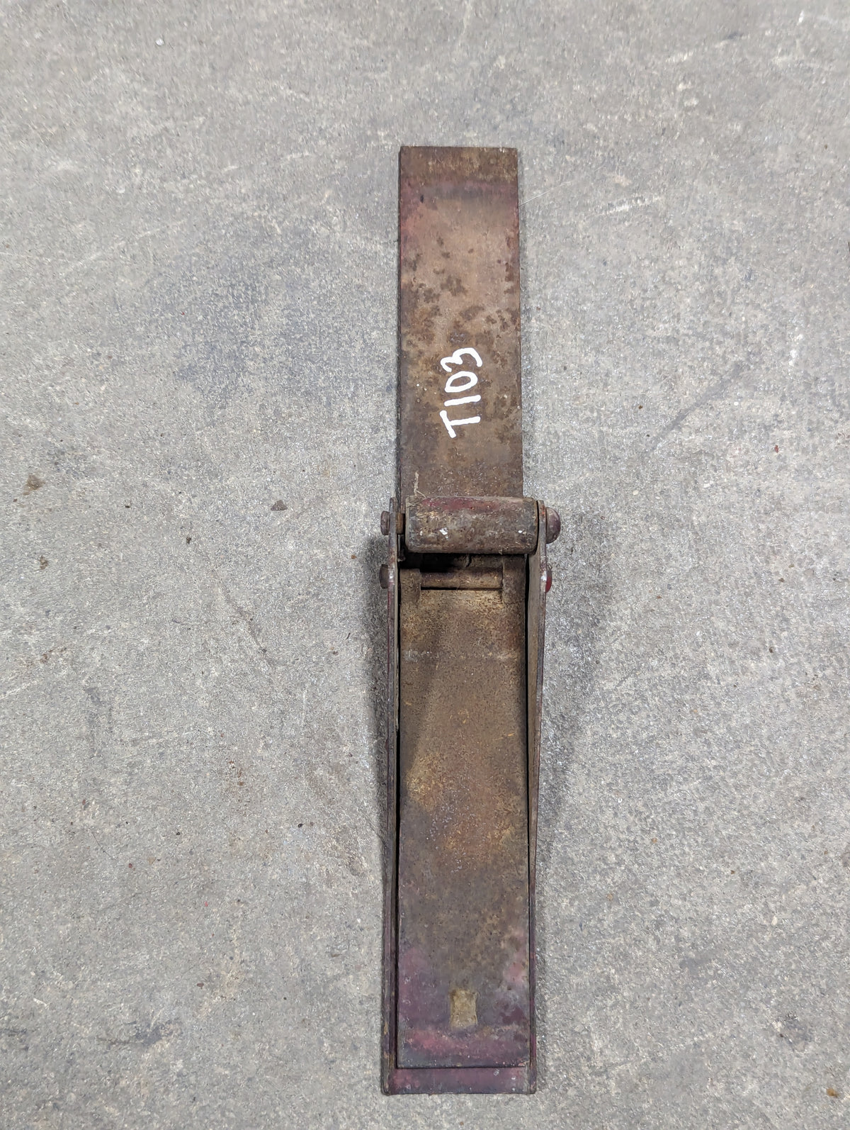 Air Cleaner Latch IH International 67980C2 USED