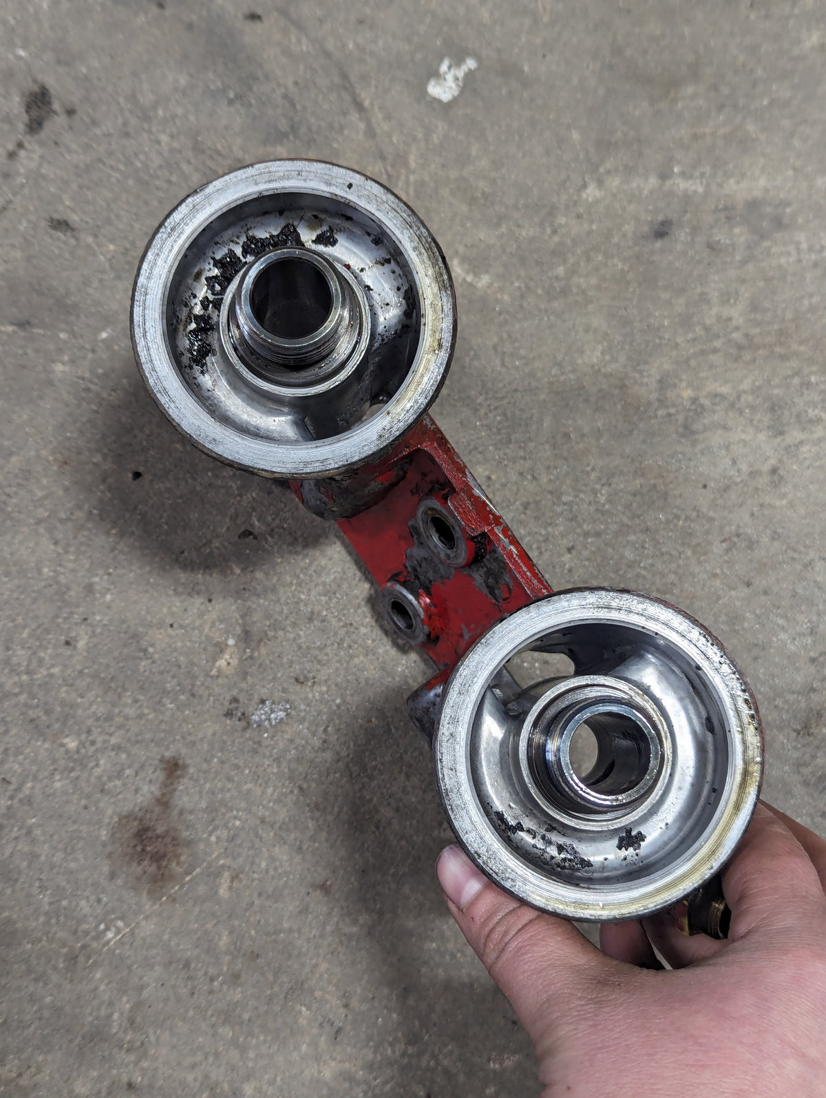 Oil Filter Base IH International 675358C1 USED