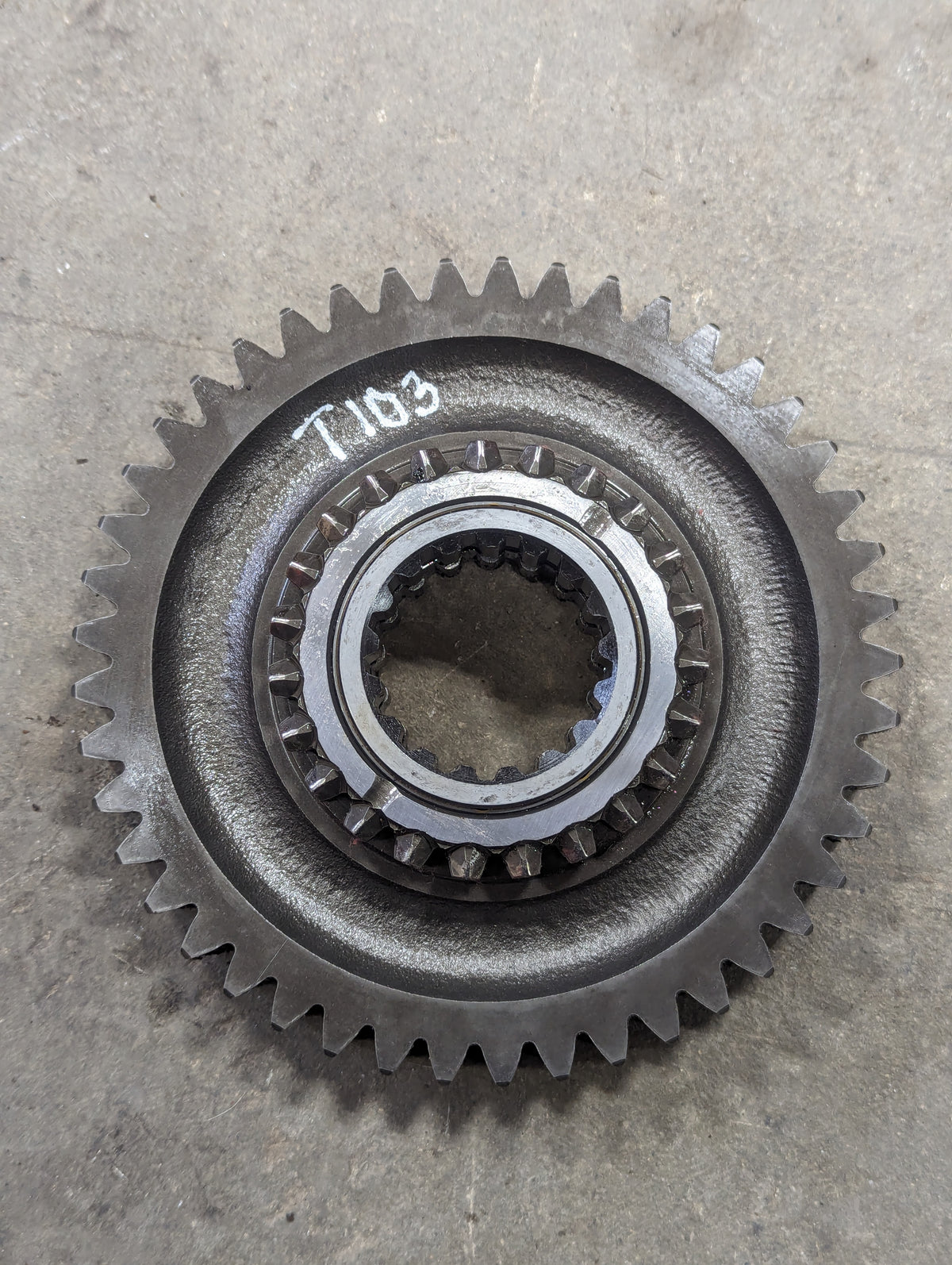 Hi-Lo Driven Gear IH International 528683R11 USED