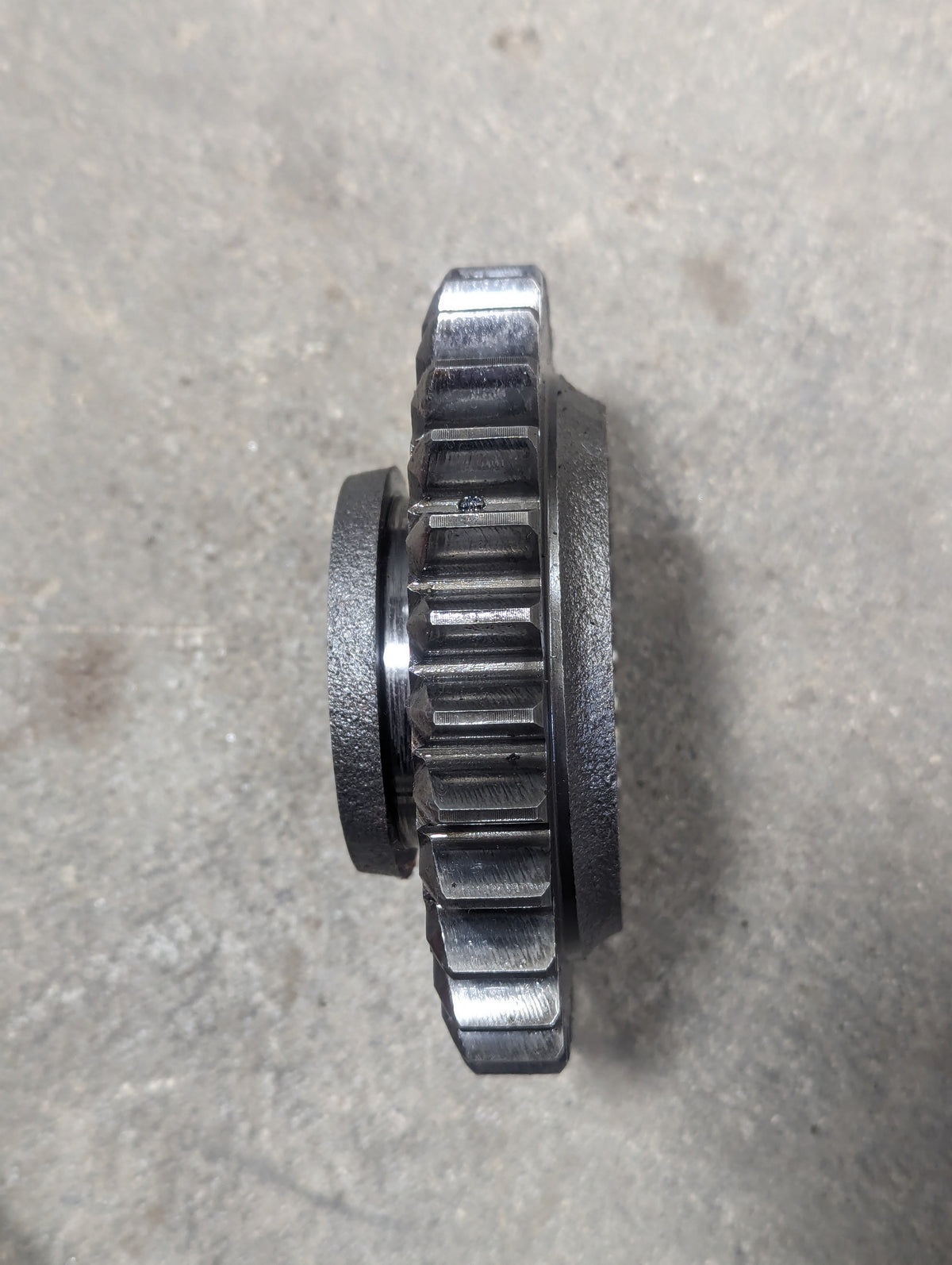 3rd/4th Speed Slider Gear IH International 528675R1 USED