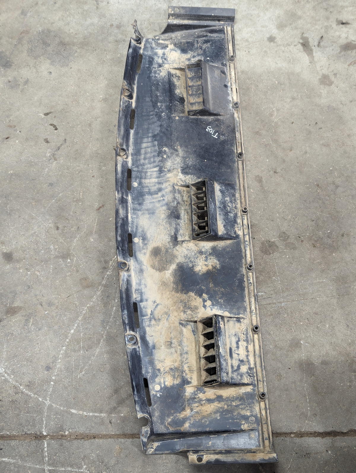 Front Headliner IH International 118194C2 11829C94 USED