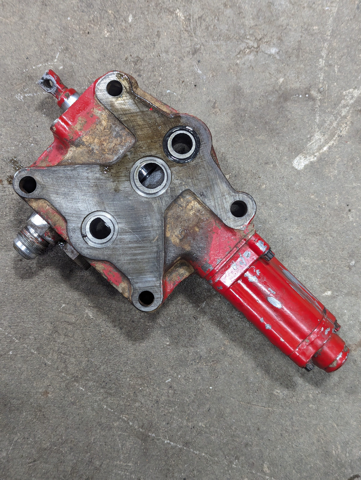 Open Center Hydraulic Auxiliary Valve IH International 62464C94 USED