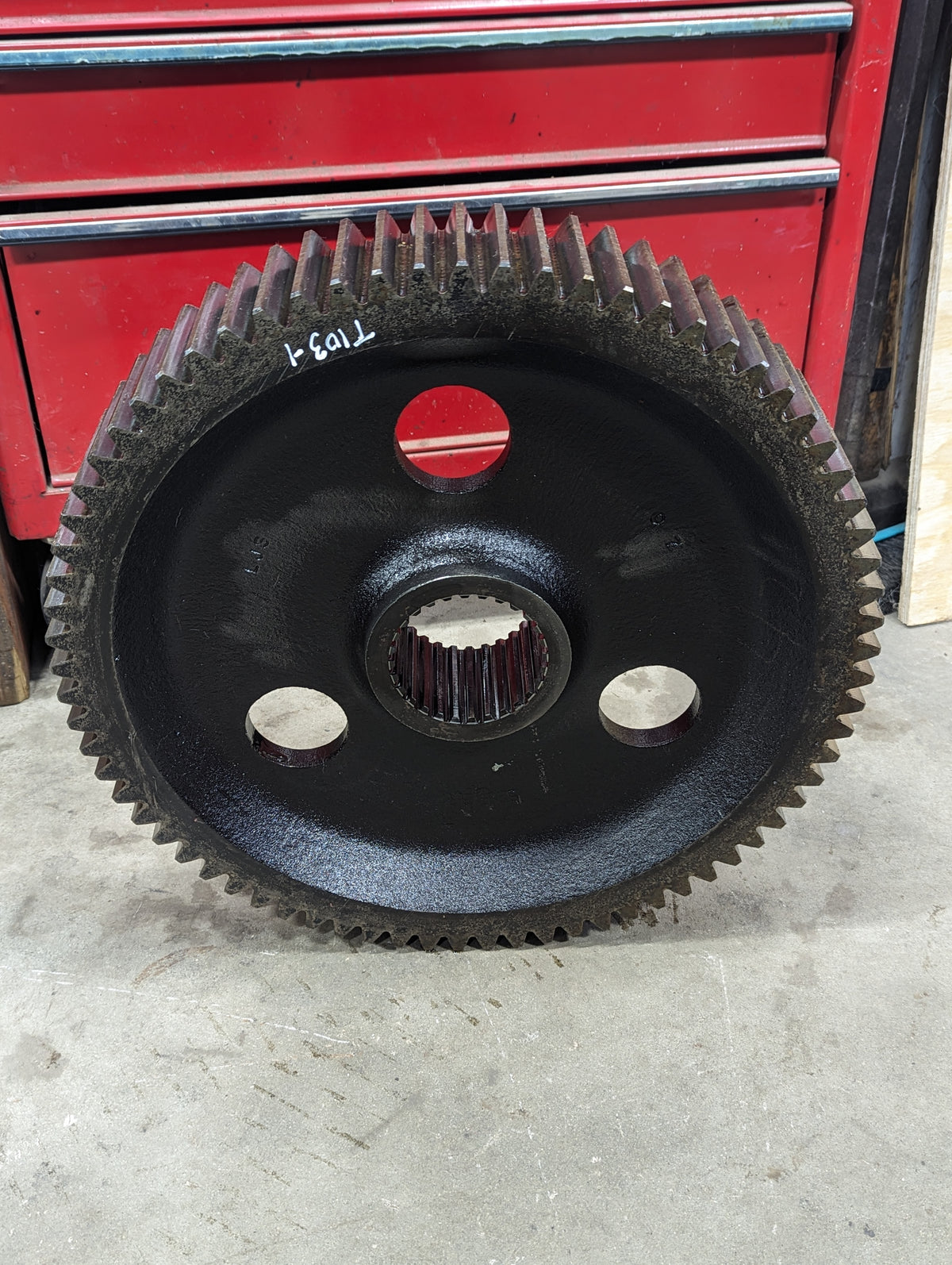 Bull Gear IH International 528712R1 USED