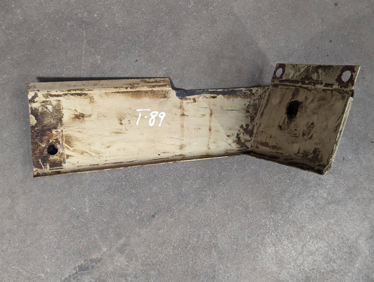 Right Steering Support Housing IH International 527261R1 USED