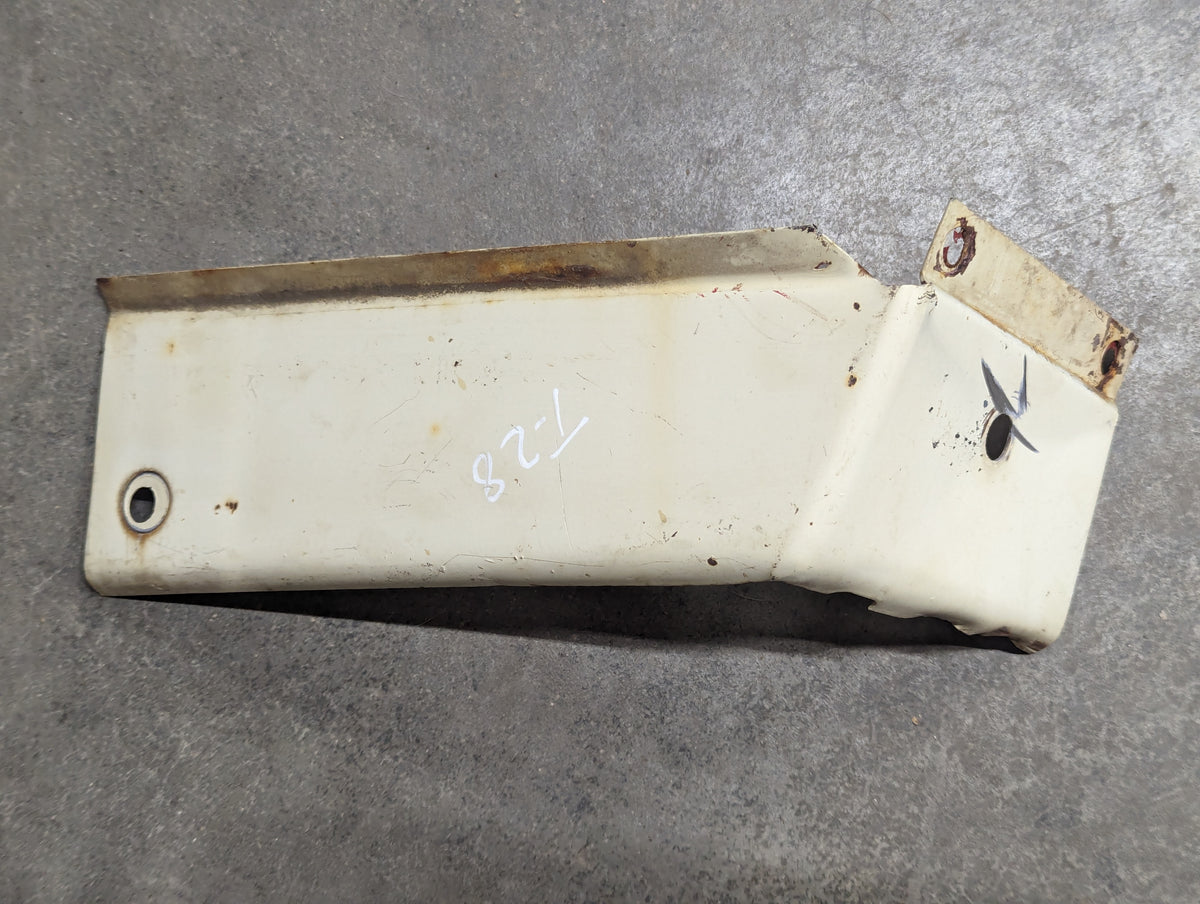 Left Steering Support Housing IH International 397886R1 USED