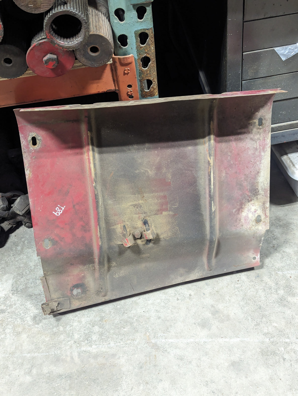 Lower Heat Shield IH International 396493R1 USED